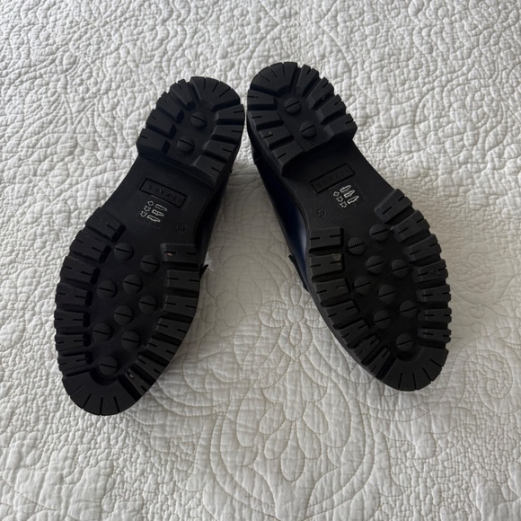 Sezane Amy Two-Tone Loafers - Picture 4 of 4